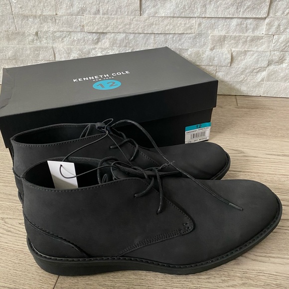 Kenneth Cole Chukka boot men’s classic shoes - Picture 2 of 3